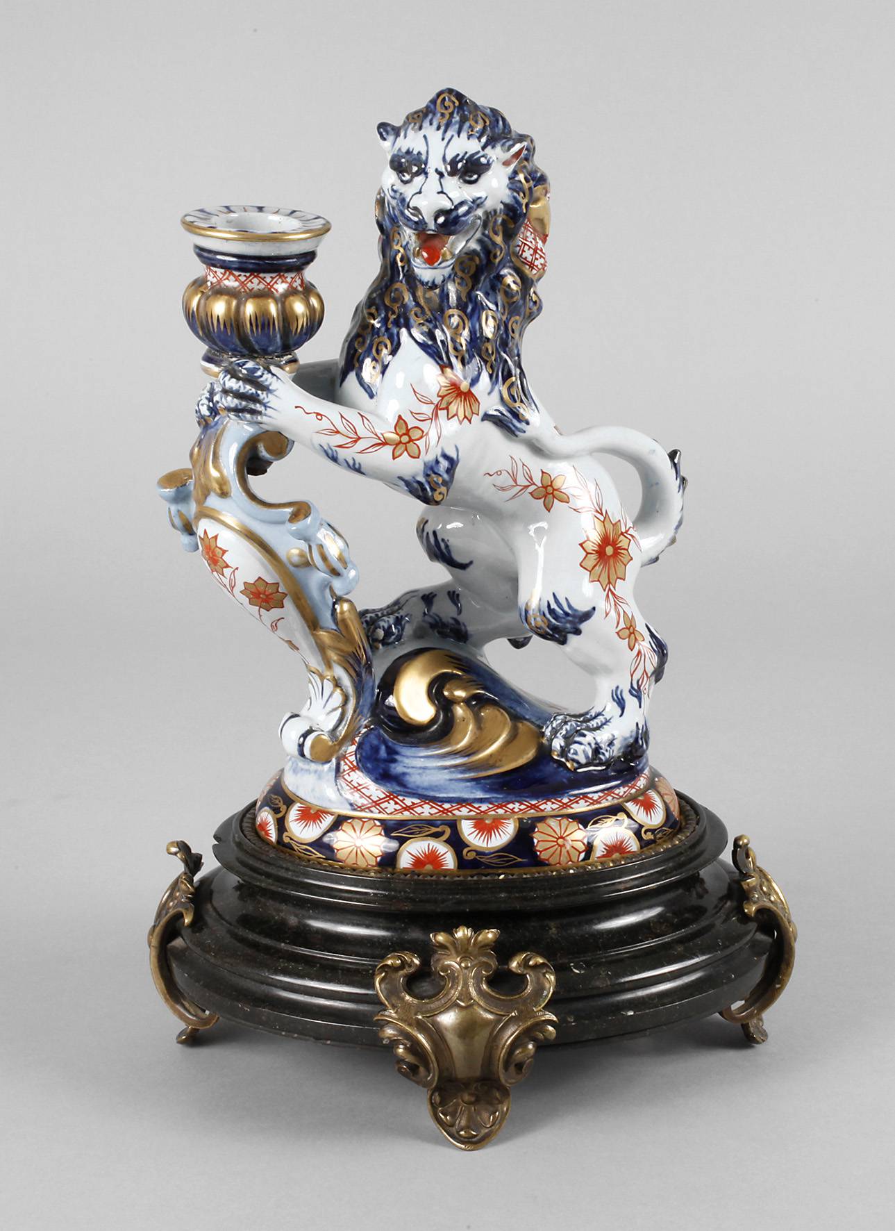 Émile Gallé Kerzenleuchter als Löwe