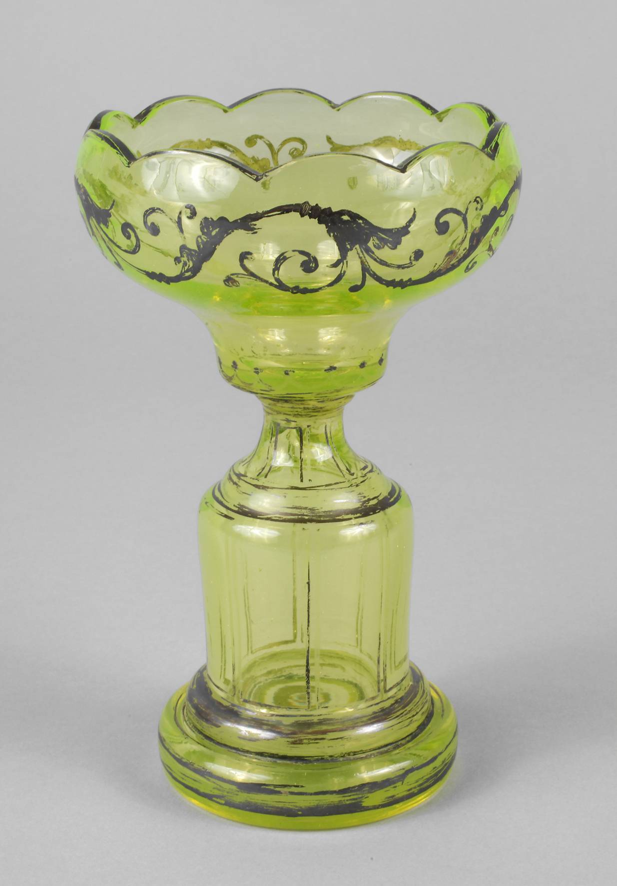 Biedermeierschale Uranglas