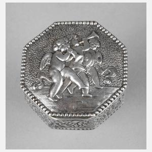 Silberdöschen mit Puttenmotiv