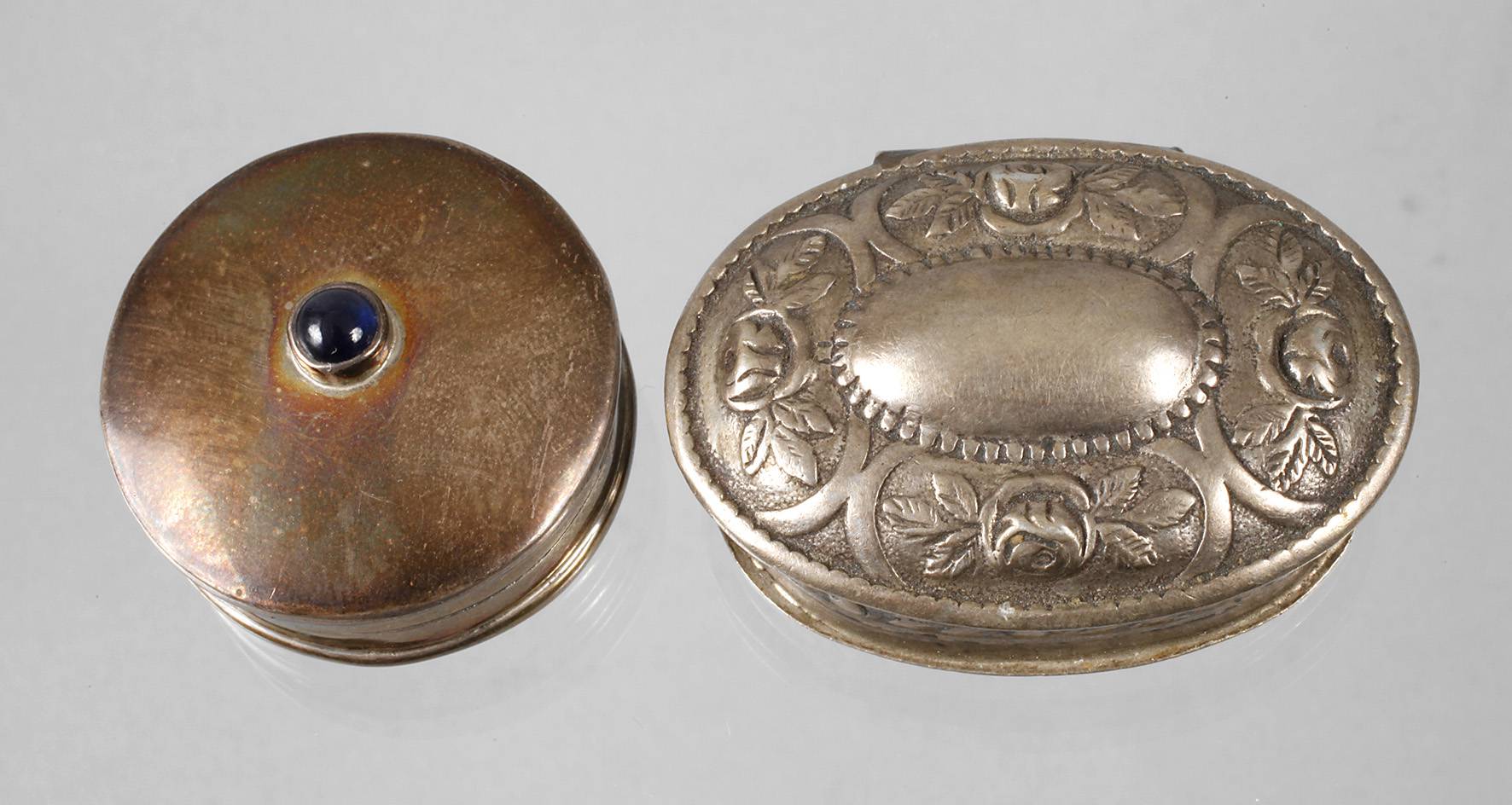 Silber zwei kleine Pillendosen