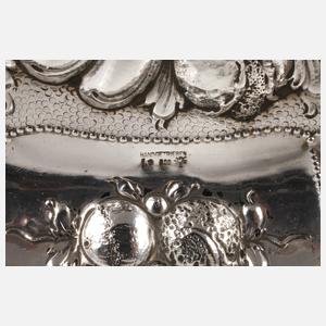 Silberschale in Barockform