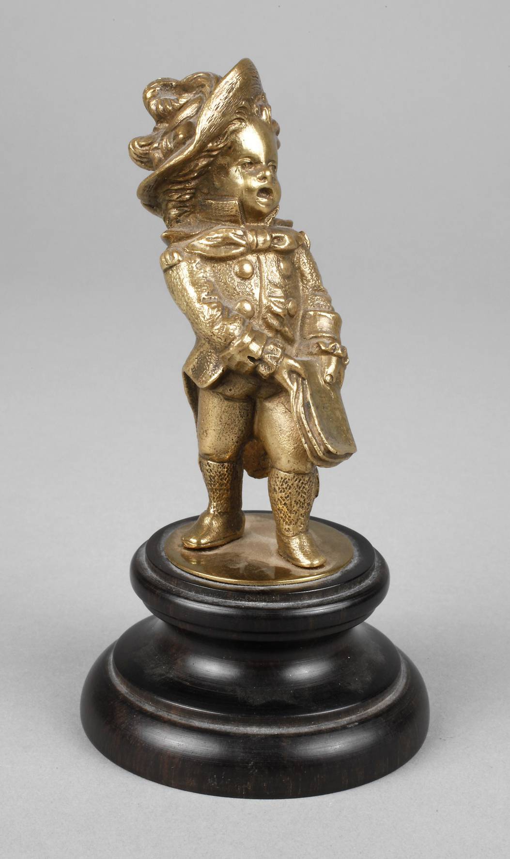 Bronze kleiner Kavalier