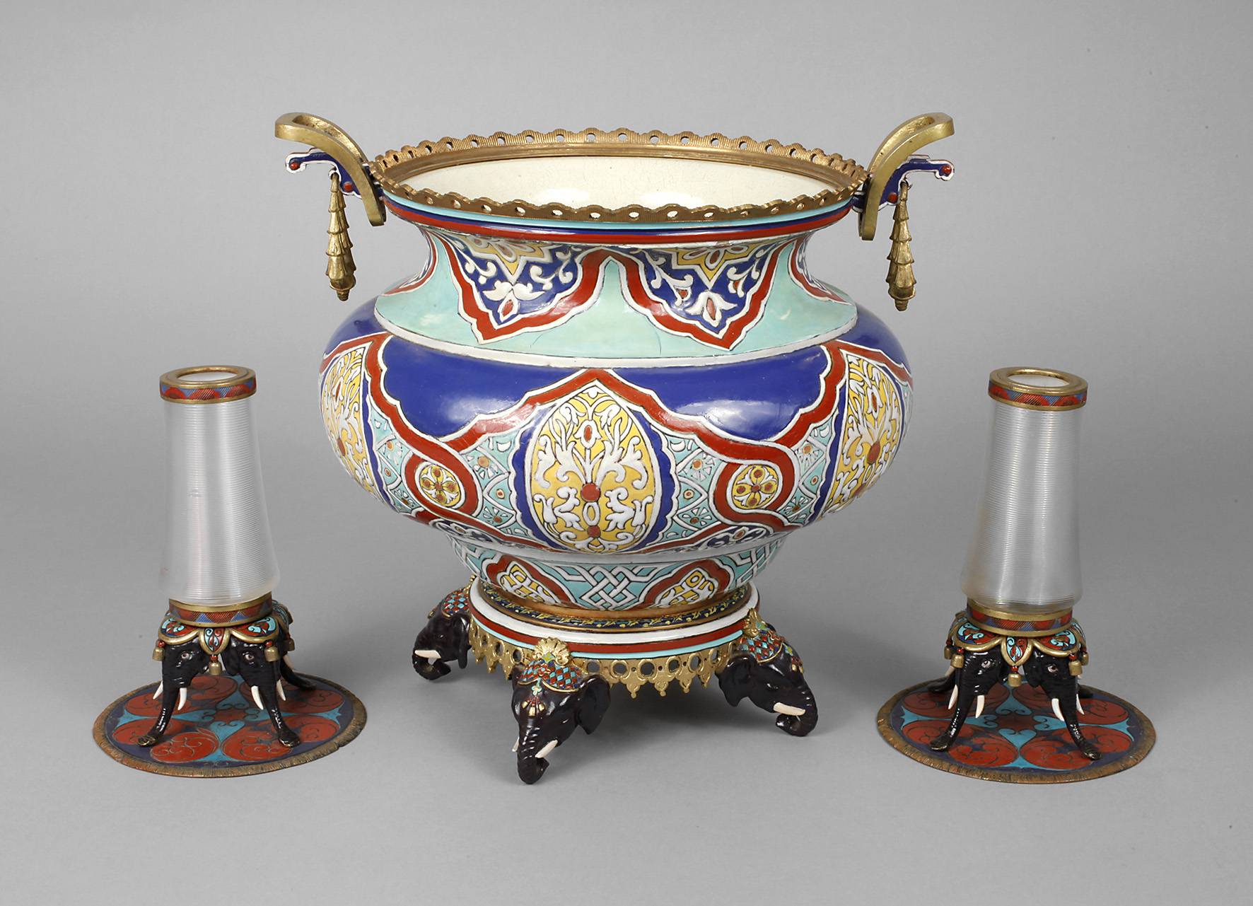 Österreich Cachepot und Beisteller