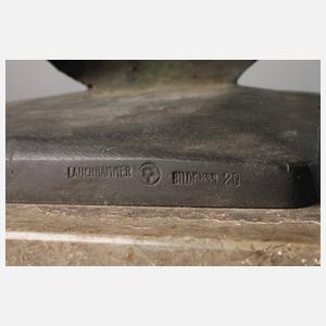 Ernst Seger, Kopfstück Hindenburg