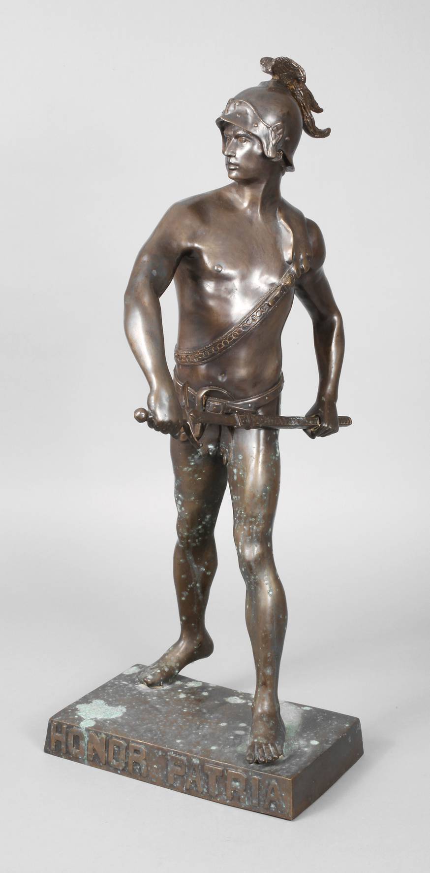 Große Gladiatorenfigur ”Honor Patria”