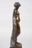 Bronzefigur ”nach dem Bade”