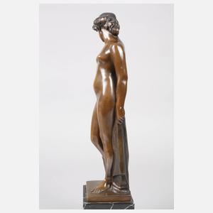 Bronzefigur ”nach dem Bade”