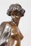 Bronzefigur ”nach dem Bade”