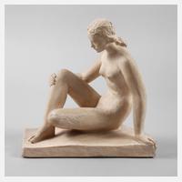 J. Bílek, sitzender weiblicher Akt111