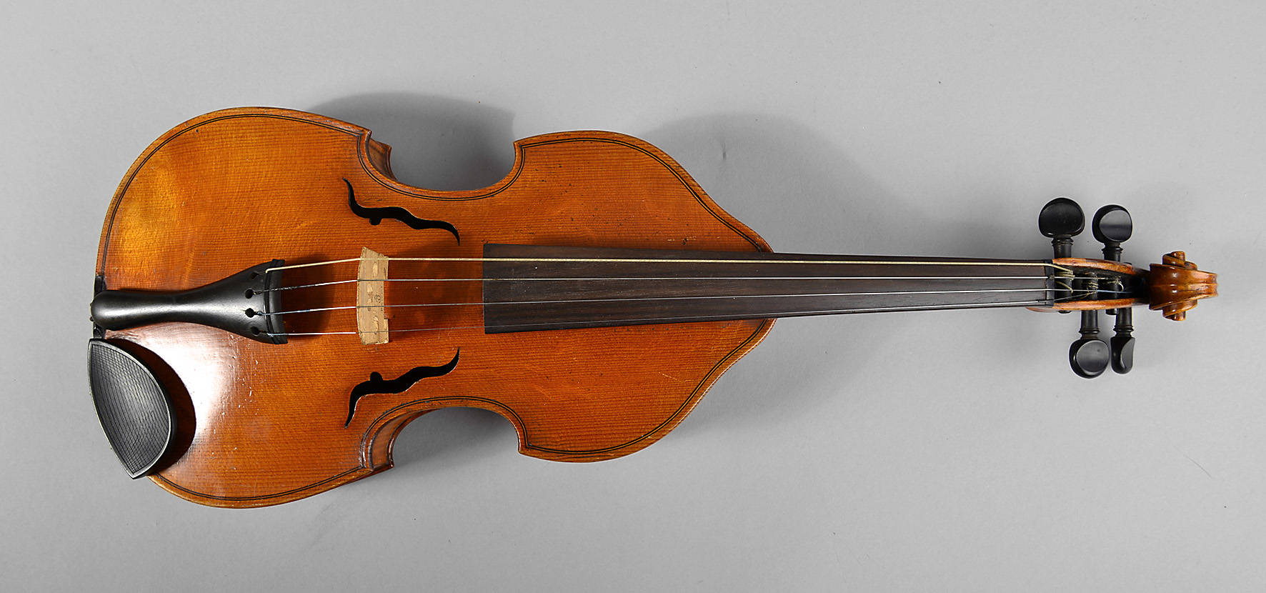 Violine in Gambenform
