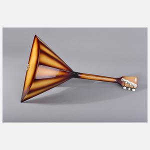 Eine Balalaika und zwei Domras