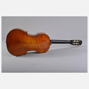 Gitarre in Violinenform