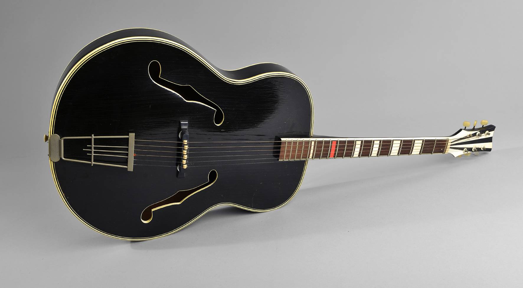 Archtop-Gitarre