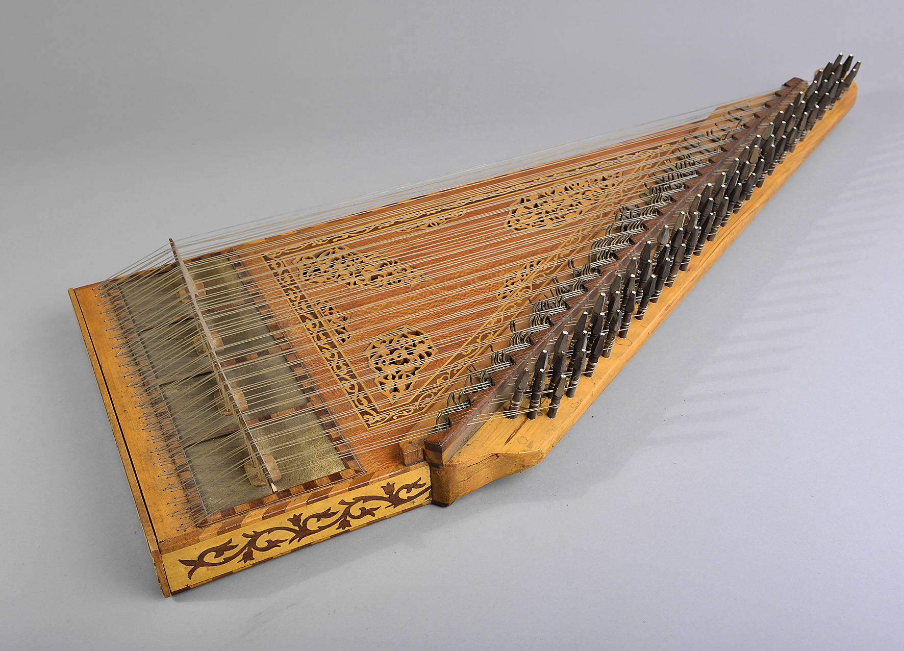 Halb-Psalterium (Kastenzither)