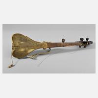 Afrikanisches Zupfinstrument111