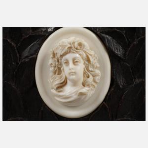 Feines Elfenbeinrelief