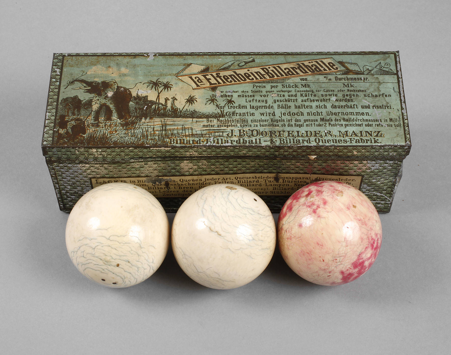 Drei Billardkugeln