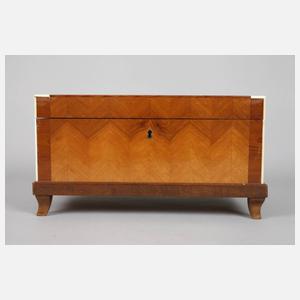 Intarsierte Schatulle