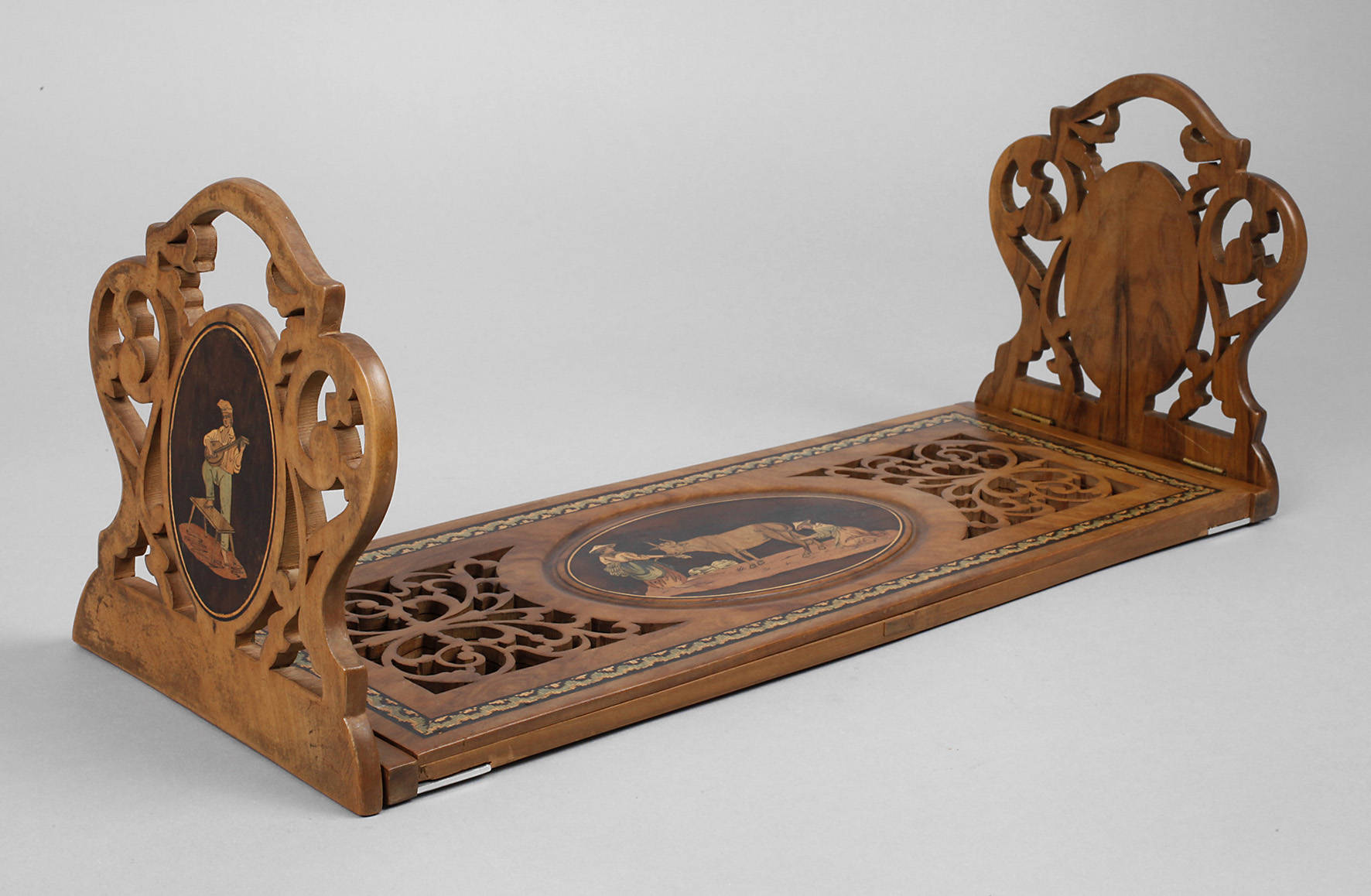 Buchstütze mit Marketerie