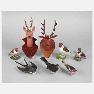 Geschnitzte Tierpräparate