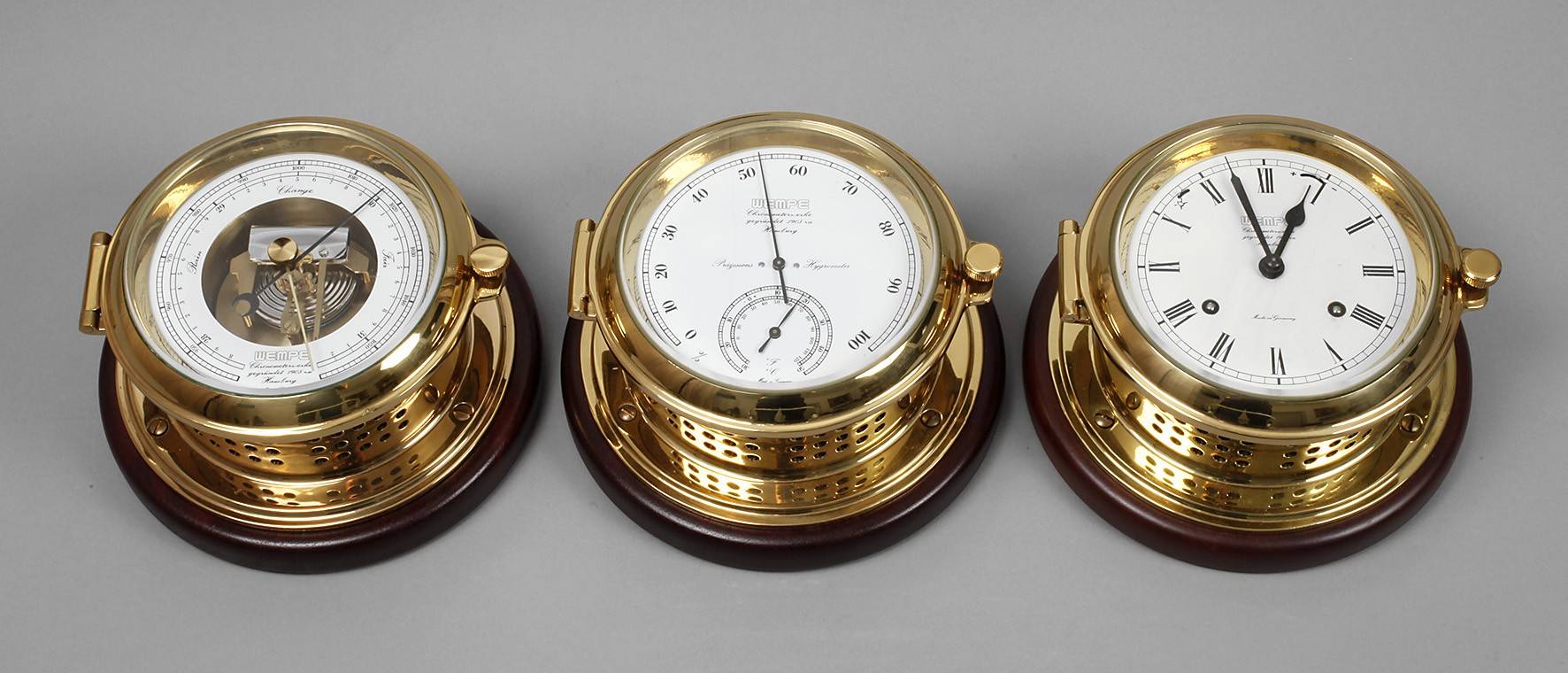 Schiffshygrometer, Barometer und Uhr