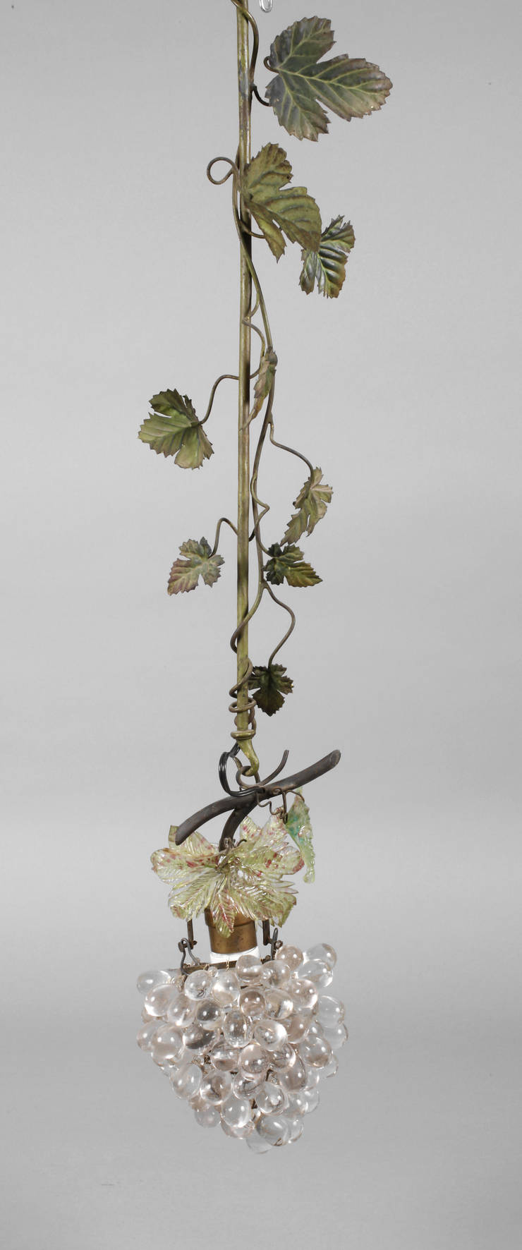 Deckenlampe als Weinrebe