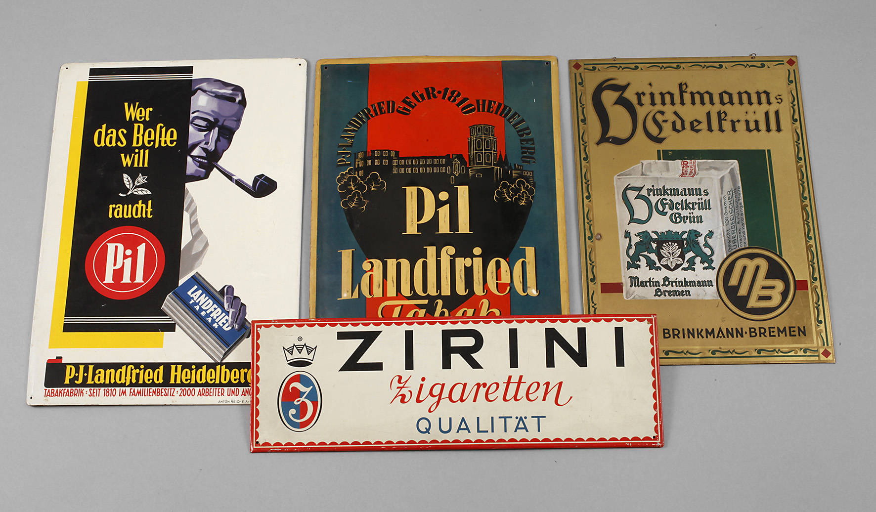 Vier Werbeschilder Tabak