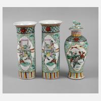 Dreiteilige Vasengarnitur111