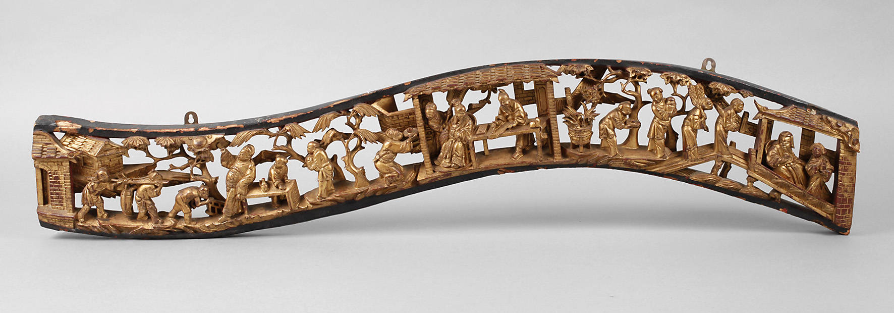 Figürliche Schnitzerei