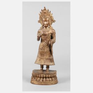 Stehender Buddha