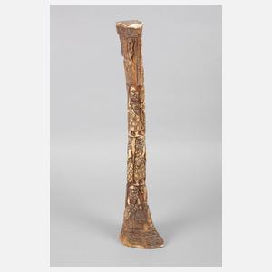 Beschnitzter Schienbeinknochen