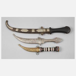 Drei Krummdolche