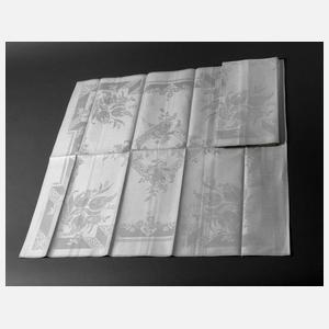 Sieben Servietten Tulpendekor