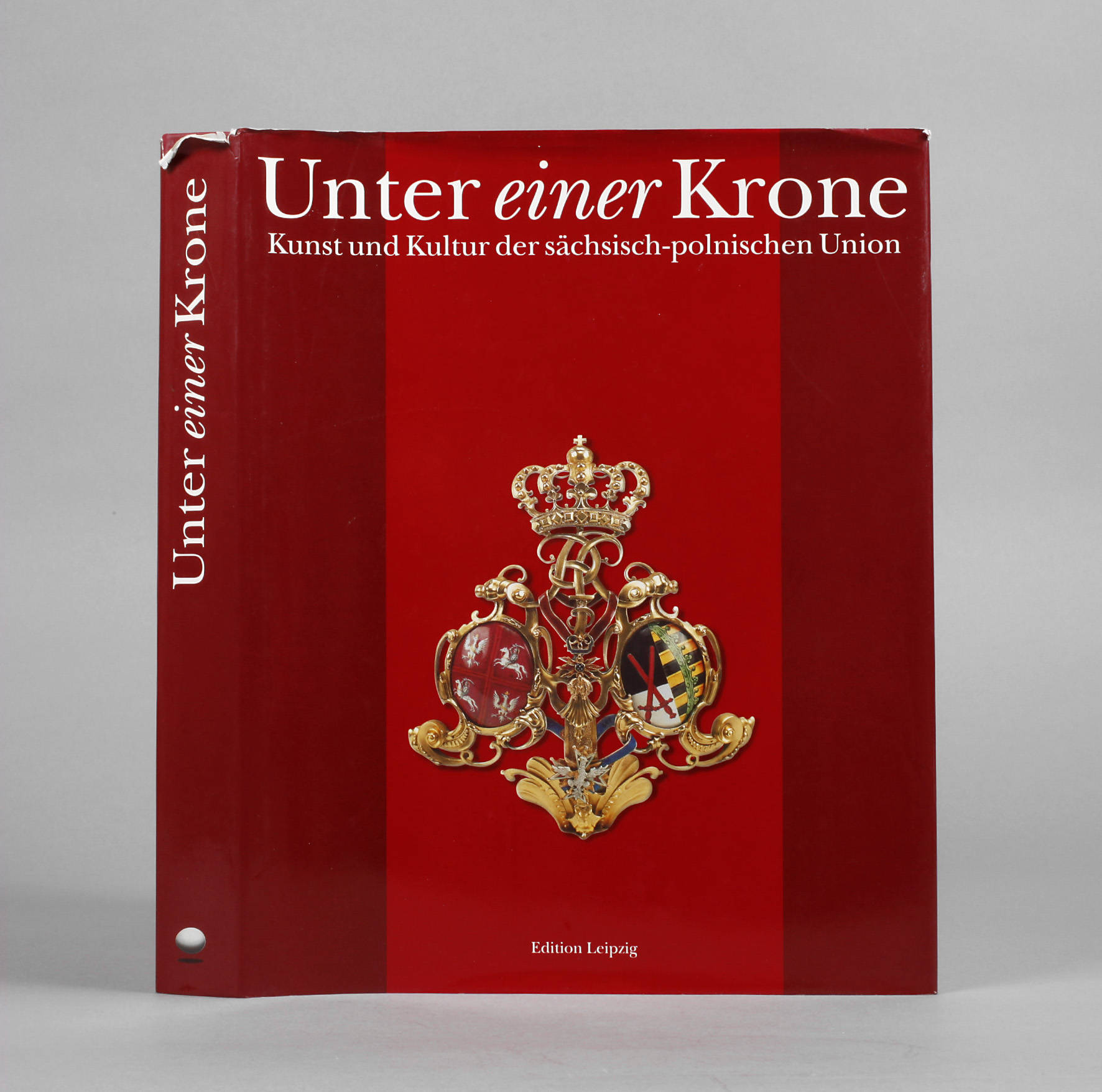 Unter einer Krone