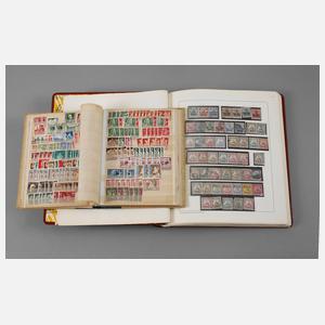 Zwei Briefmarkenalben