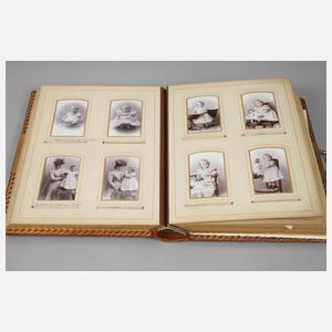 Zwei Fotoalben um 1900