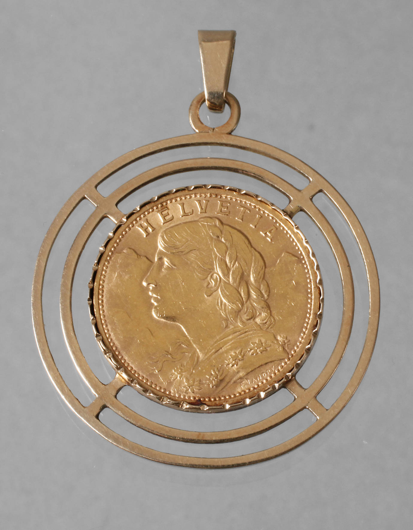 Goldmünze Schweiz in Anhänger gefasst