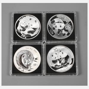 Viermal 10 Yuan Pandas