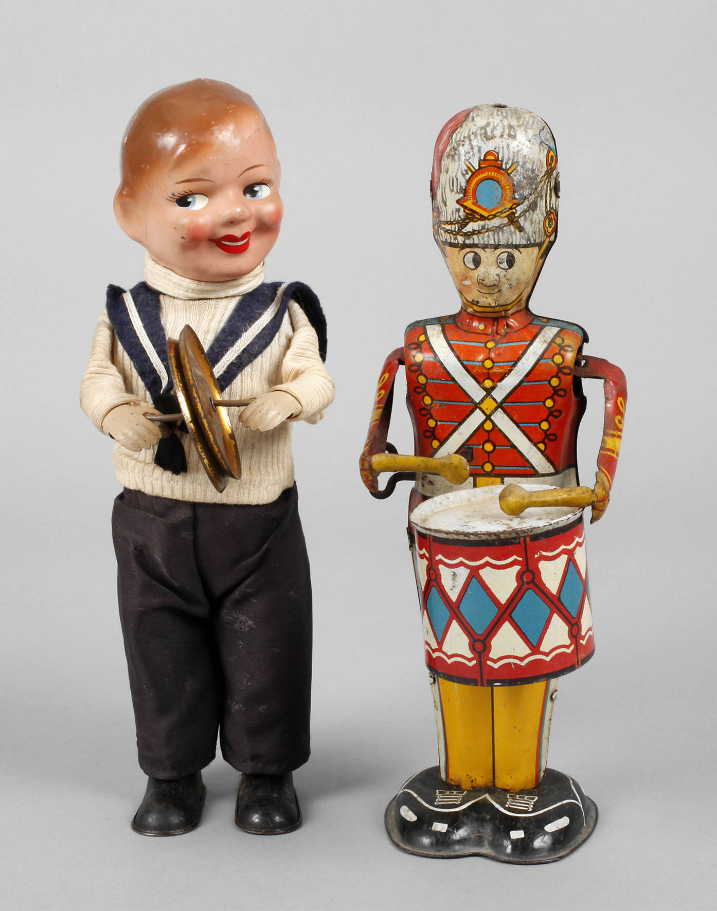 Zwei mechanische Figuren