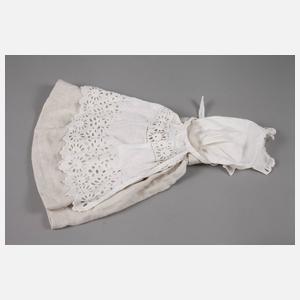 Große Biedermeierpuppe