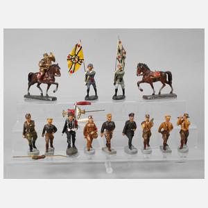 Konvolut Masse-Parteifiguren