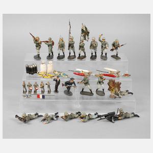 Konvolut Massesoldaten mit Zubehör