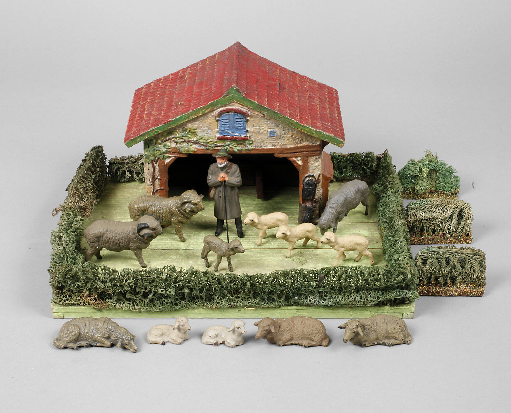 Elastolin Miniatur-Stall mit Lineol Schafherde