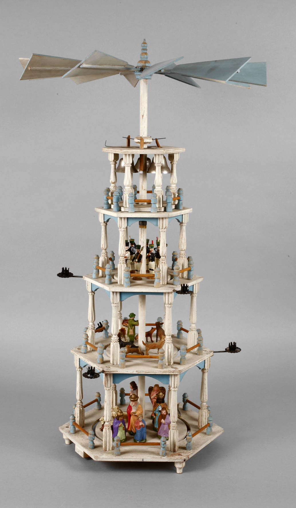 Weihnachtspyramide Erzgebirge