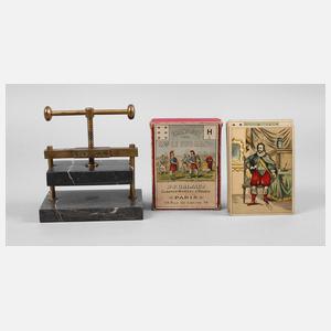 Kartenspiel und Presse