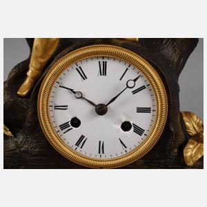 Feine Bronze-Figurenpendule