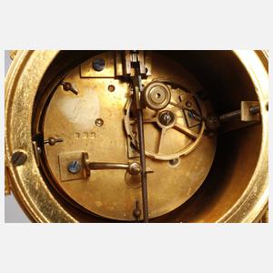 Kaminuhr mit Beistellern