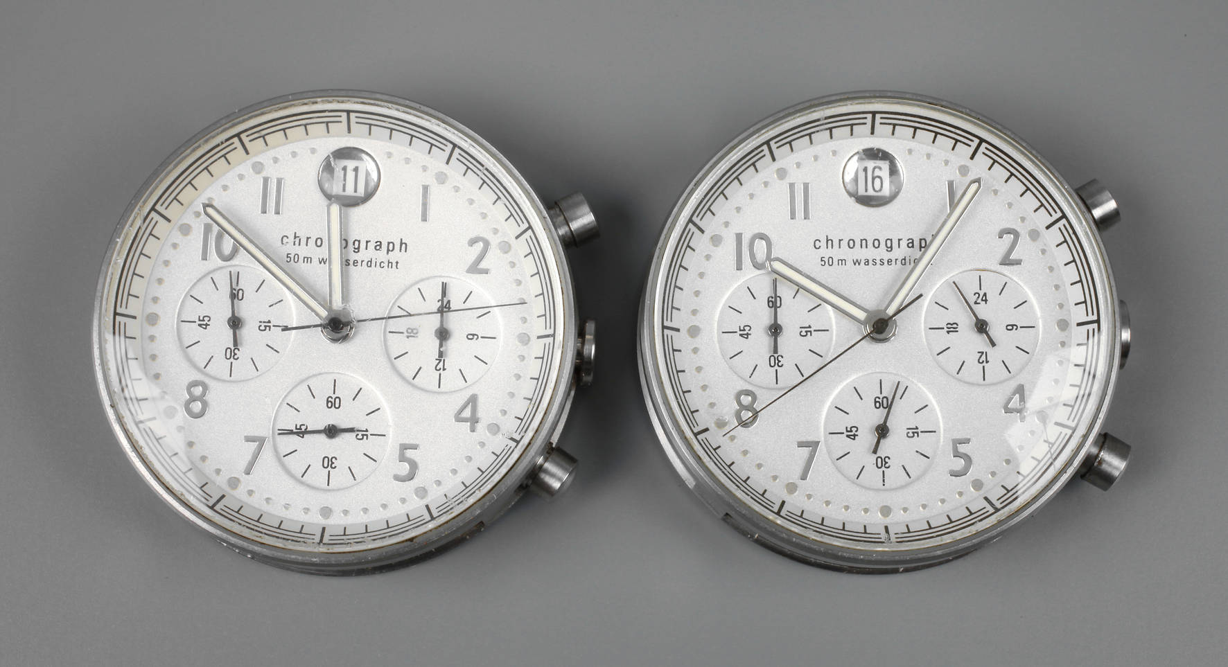 Zwei Chronographen Opel