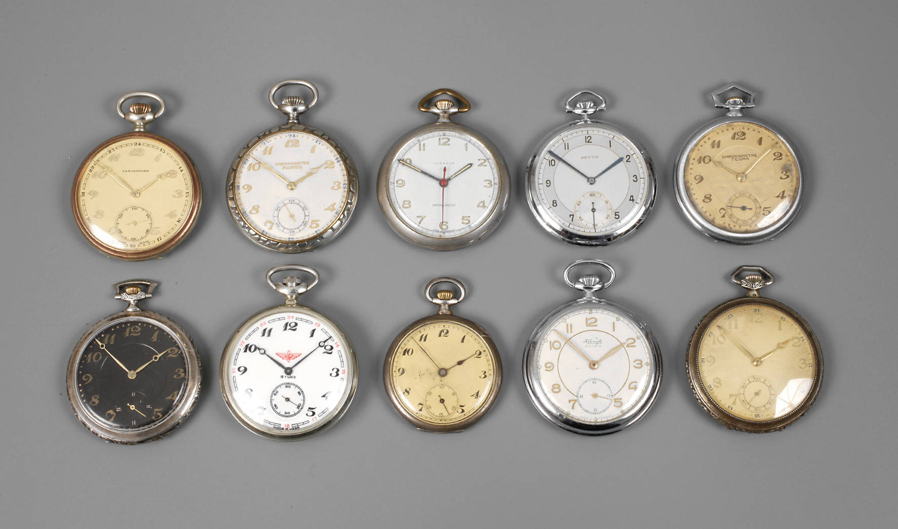 Zehn Taschenuhren