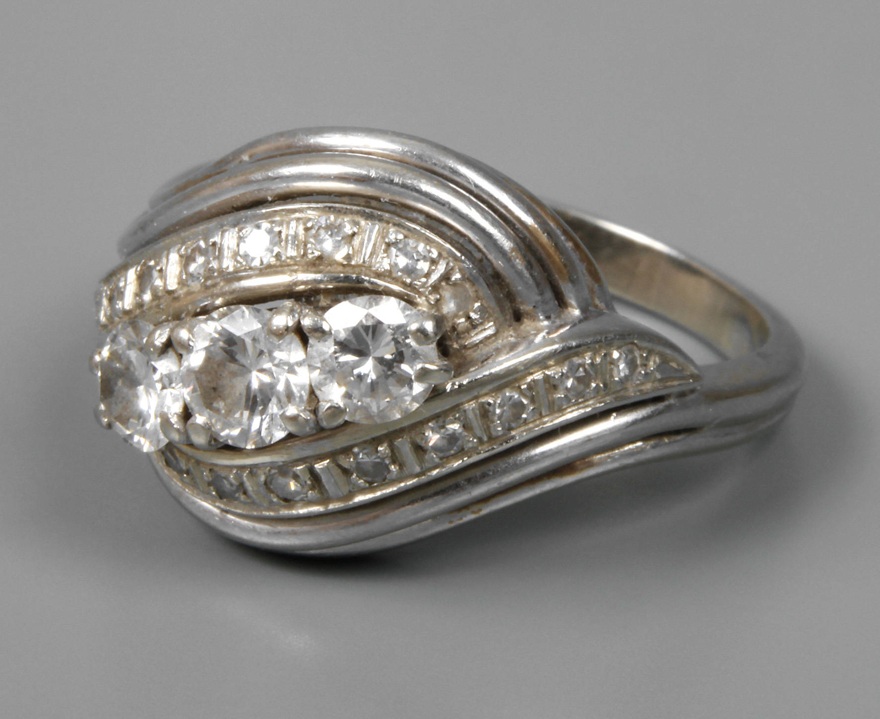 Damenring mit Brillanten von zusammen 0,8 ct